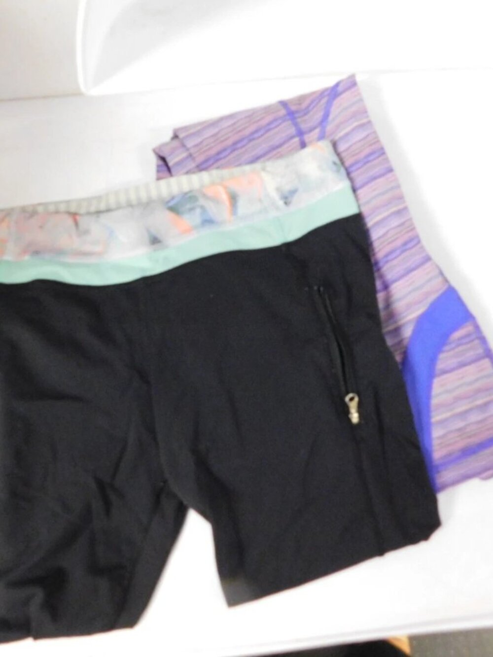Lululemon Leggings Capri & Ankle Length (2 Pair) Size 6